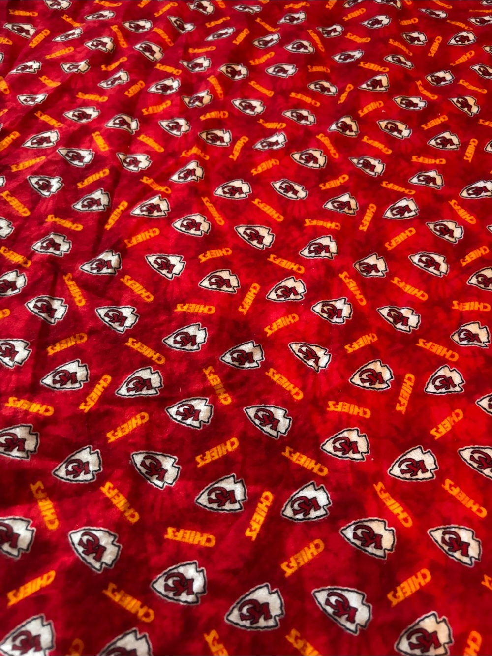 Soft Red Kansas City Chiefs Printed Fleece Throw Blanket - Picture 2 of 3